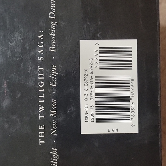 3 Twilight series books - Picture 8 of 8